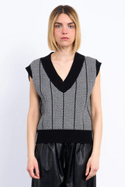 MBN Sleeveless Matching Sweater